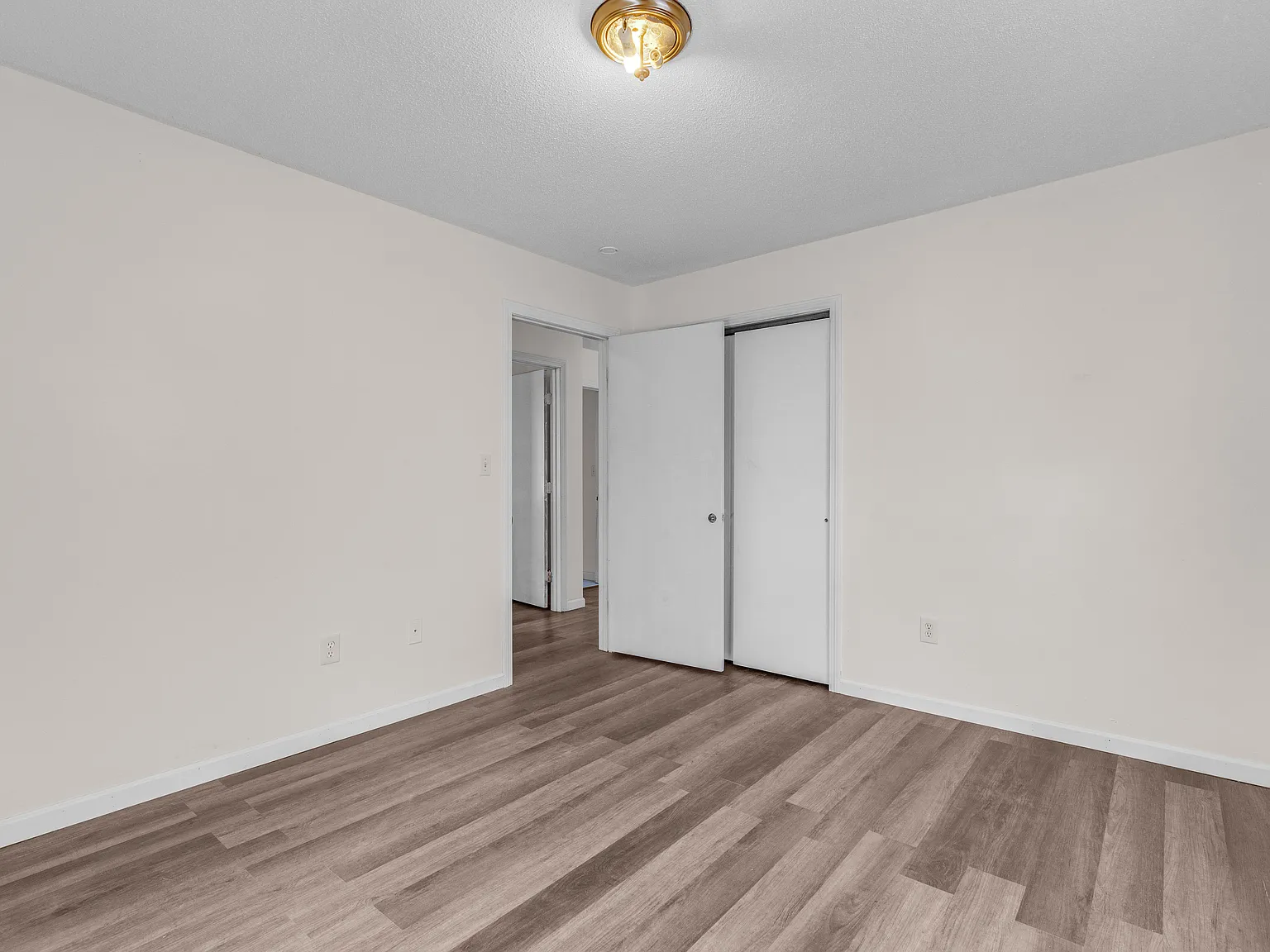 3 bed, 1450 sqft, $2,000 — Photo 3