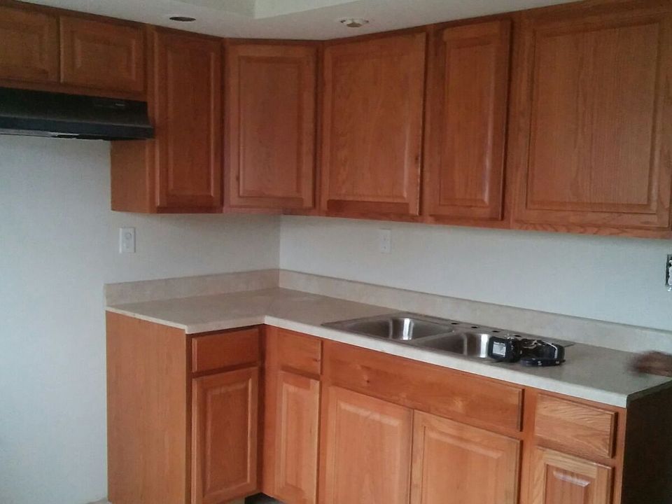 2nd image of 527 Klockner Rd