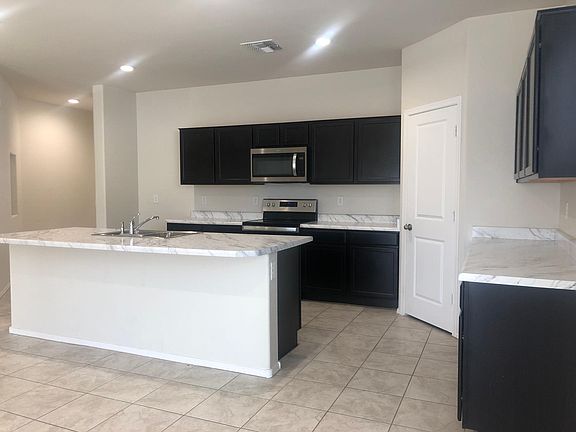 Gourmet Kitchen
