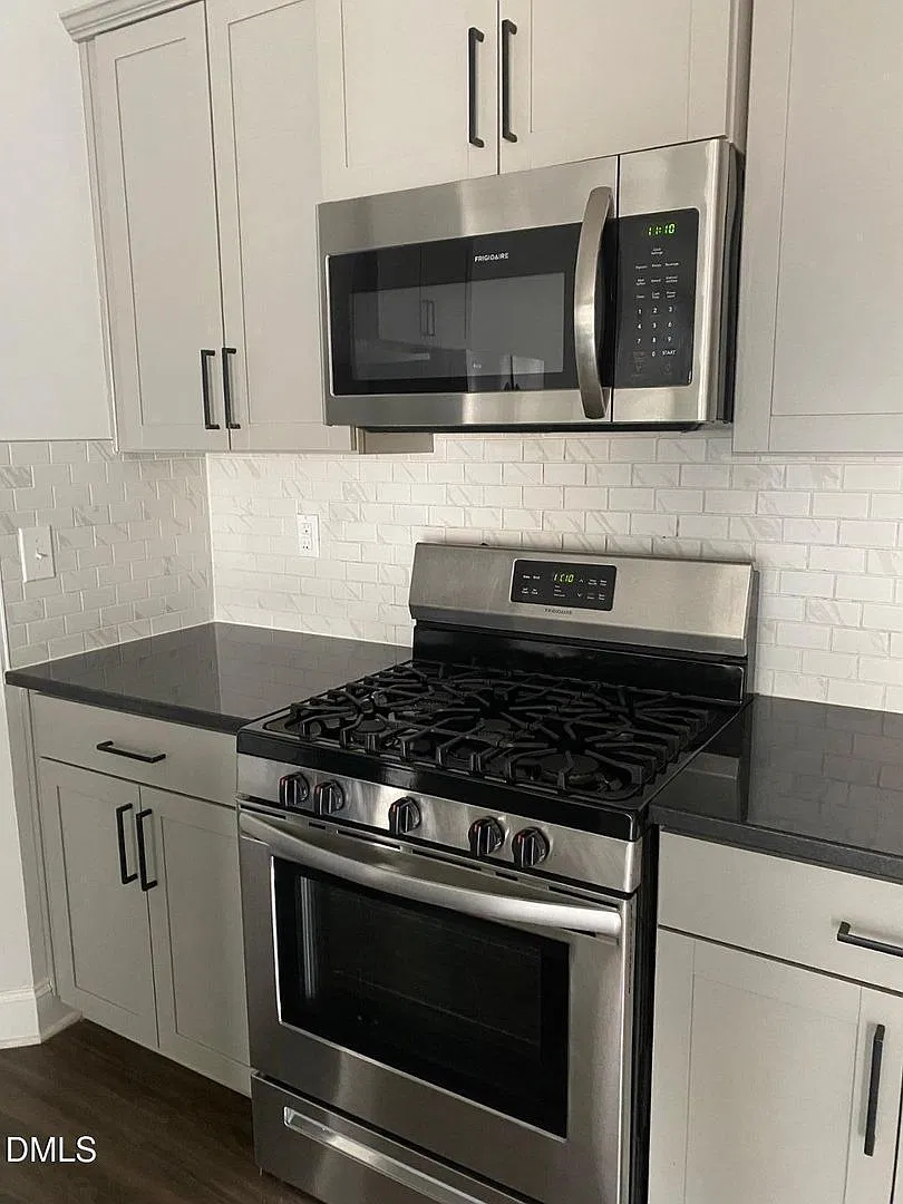 1308 Compass Dr — Photo 3