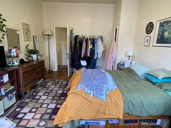 1100 S 46th St APT 2A, Philadelphia, PA 19143