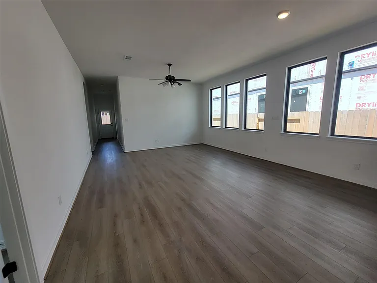 21651 Foxes Trove Trl — Photo 9