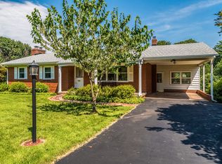 225 Gay Rd, Warrenton, VA 20186