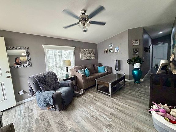 4th image of 3130 Redcoat Ln