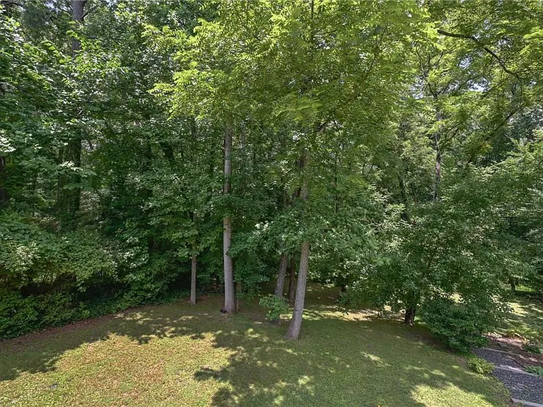 2429 Claude St NW — Photo 31