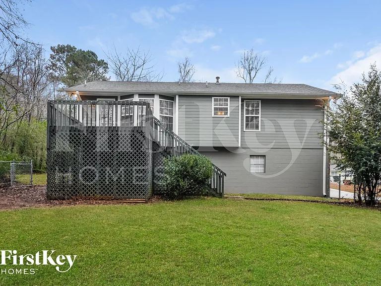 682 Brandy Dr — Photo 14