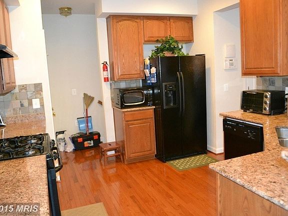 5th image of 13633 Venturi Ln
