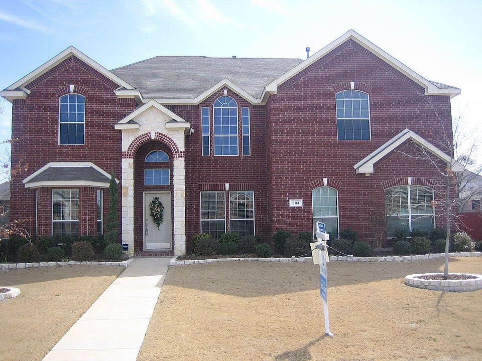 1st image of 804 Dover Heights Trl