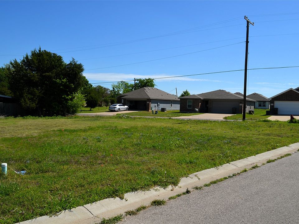 1st image of 306 Preston Rd