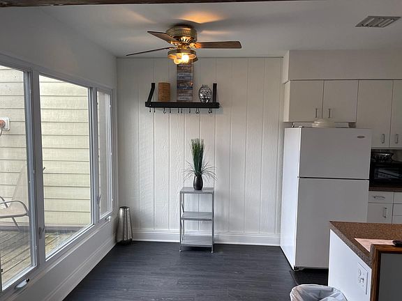 4th image of 3334 Berwyn Ave Unit 240