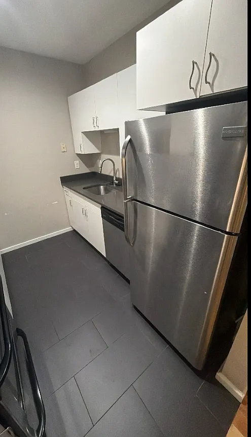 2 bed, 9999 sqft, $3,700 — Photo 4