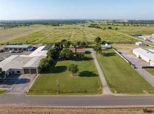 1200 Pikes Peak Rd, Chickasha, OK 73018