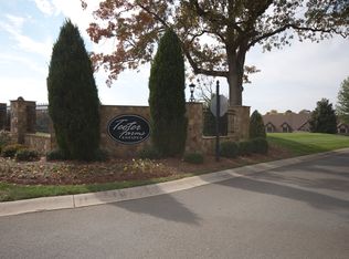 1499 Teeter Farms Dr, Mooresville, NC 28115
