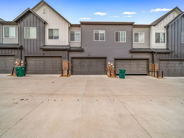 475 Millwall Cir — Photo 37