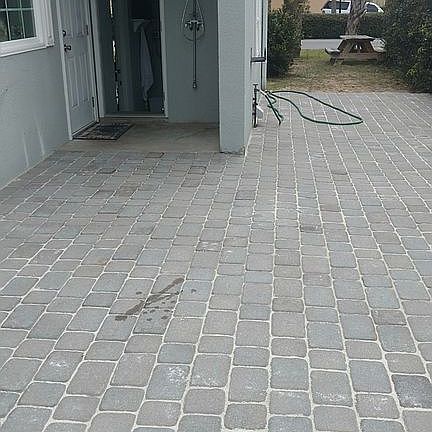 outside shower enclosure