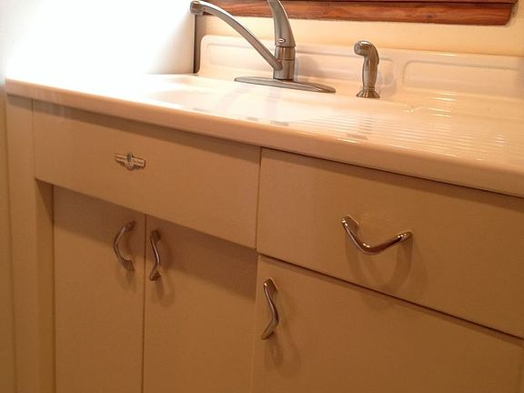 3rd image of 124 11th Ave E APT 105