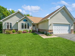 751 Roger Rd, Woodstock, IL 60098