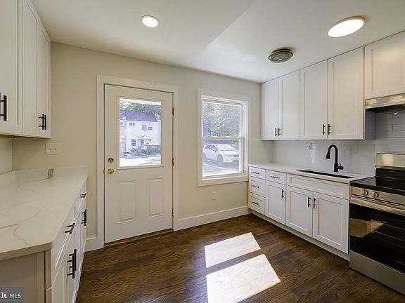 4th image of 53 Ridge Rd