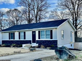 325 E Village Rd, Elkton, MD 21921