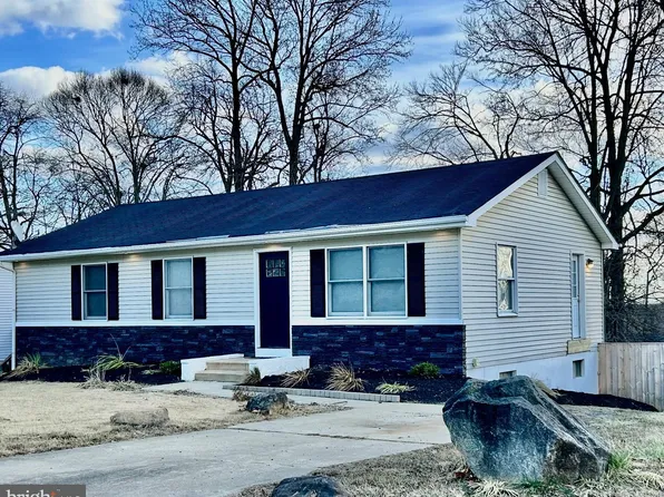 325 E Village Rd, Elkton, MD 21921