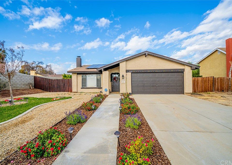 1st image of 25126 Yucca Dr