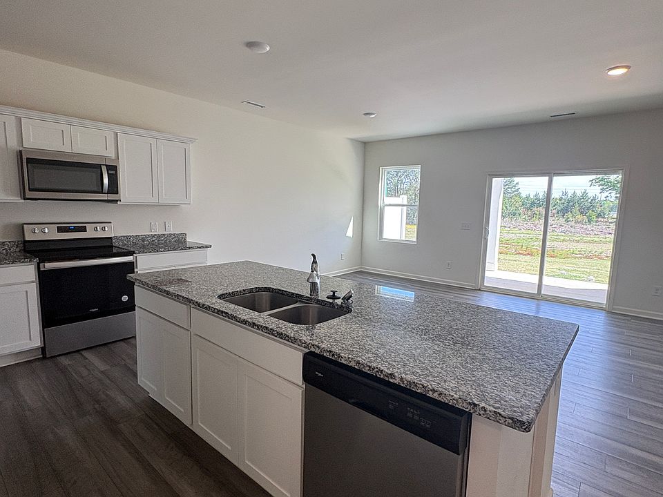 1st image of 3505 Walker Dr W