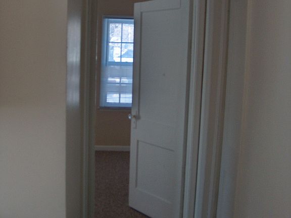 2nd image of 518 S 15th St