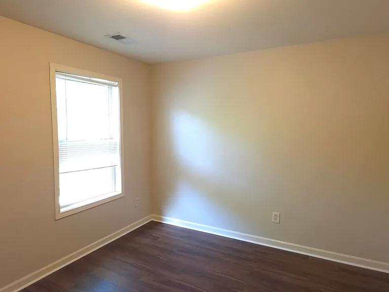237 Ascott Ln — Photo 15