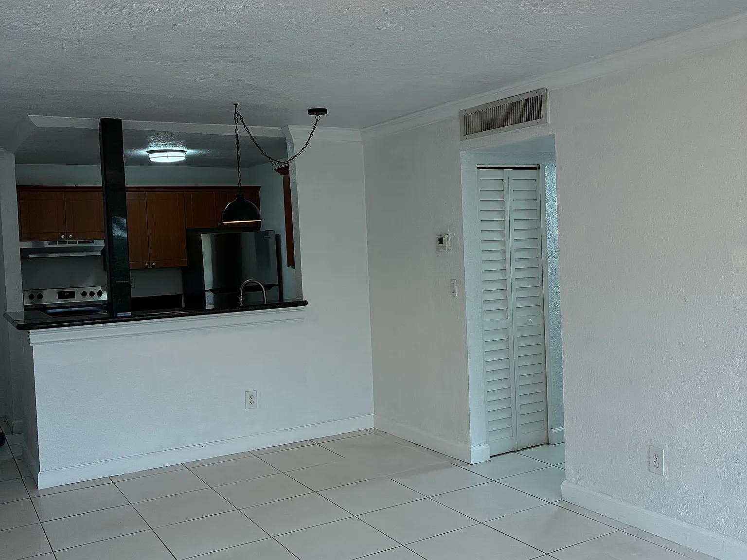 2 bed, 831 sqft, $2,450 — Photo 4