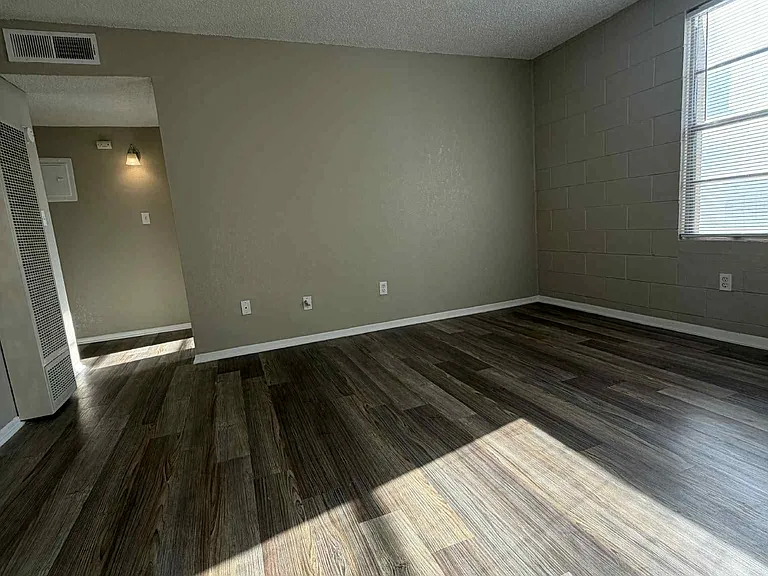 SAN MARCOS APARTMENTS — Photo 58