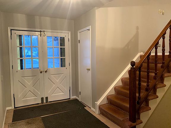 5th image of 83 Jacobsen Ave