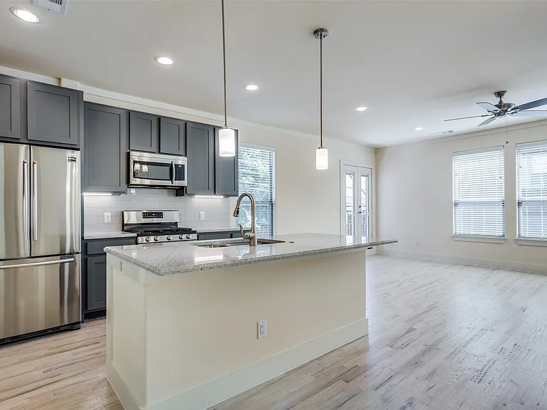 4316 Hartford St #31 — Photo 3