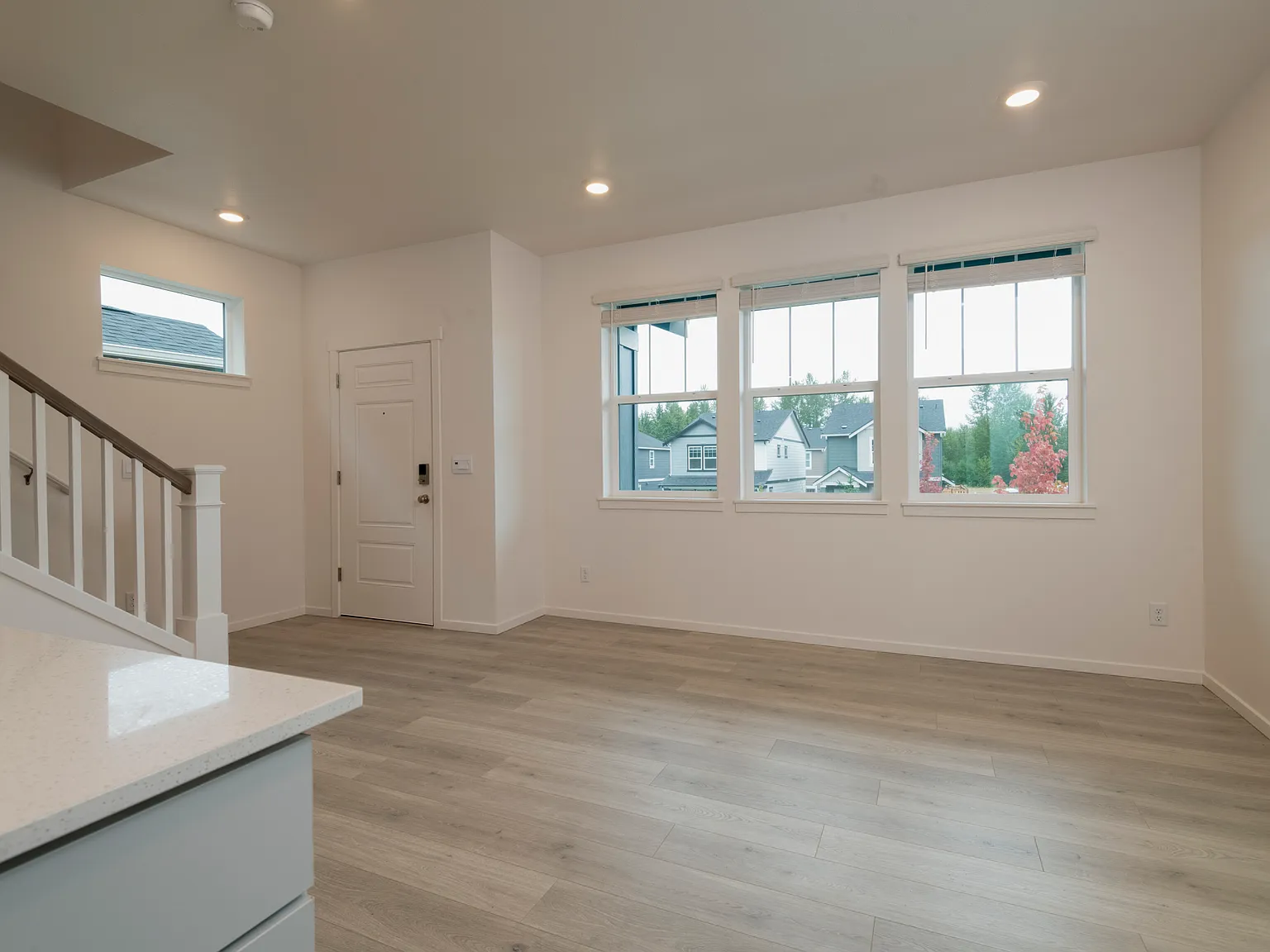 3 bed, 2.5 bath, 1400 sqft, $2,995 — Photo 4