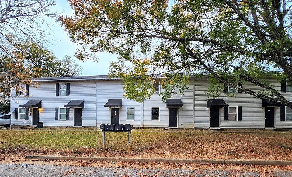 2nd image of 507 22nd St