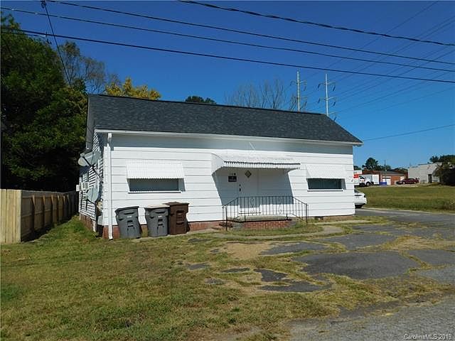 2nd image of 112 A & B Rankin St