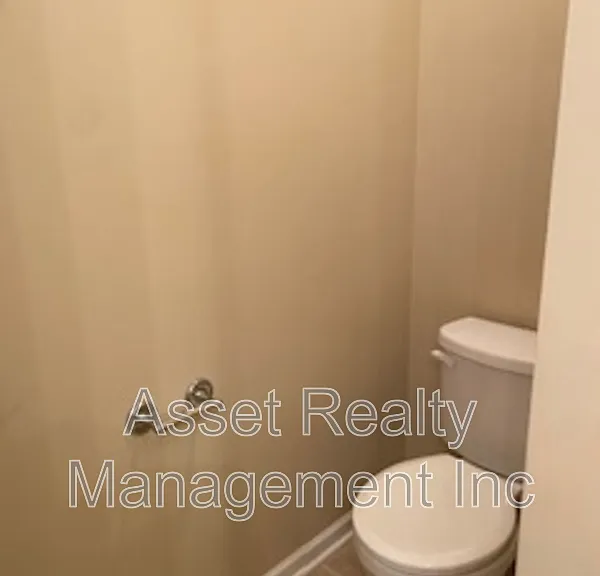 801 Colonial Estates Way — Photo 12
