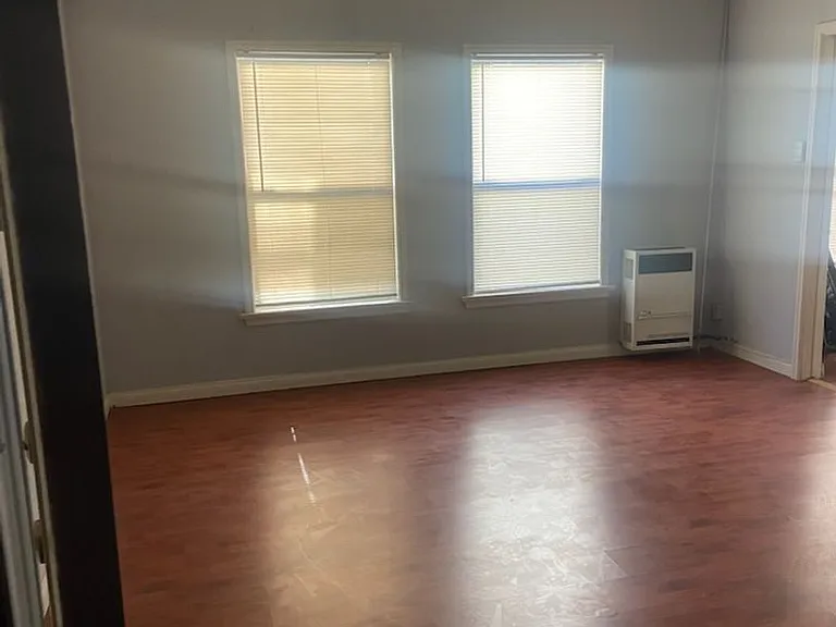 117 S Isabel St — Photo 6