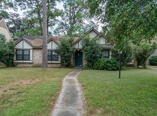 7631 Fernbrook Ln, Houston, TX 77070