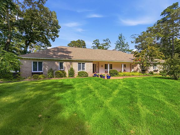 4th image of 27476 Travelers Rest Ct