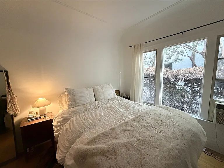 1208 S Stanley Ave #1208 — Photo 8