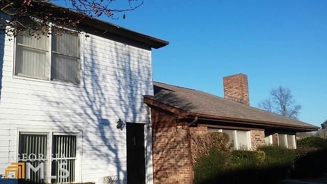 2nd image of 2423 Avon Ave