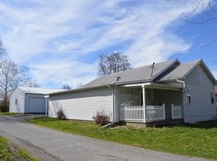 715 S Mulkey St, Christopher, IL 62822