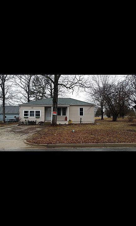 1st image of 1103 W Myrtle St