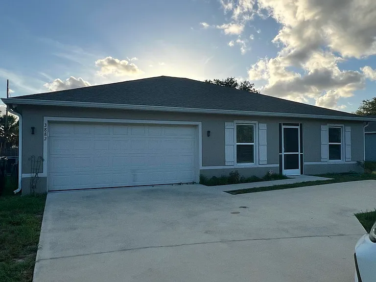 3882 SW Darwin Blvd — Photo 1