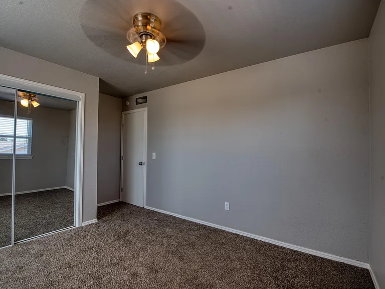 1001 E Main St #A-1 — Photo 11