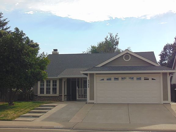 2nd image of 2542 Stoughton Way
