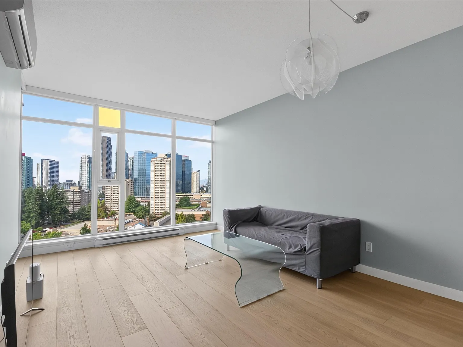 1 bed, 618 sqft, $2,300 — Photo 2