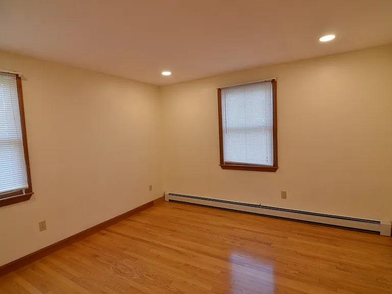 146 Huckins Ave #1 — Photo 12