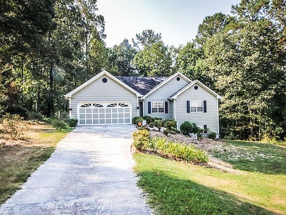 3rd image of 4734 Pine Dr