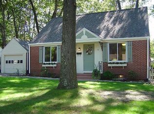 5 Strathmore St, Springfield, MA 01109